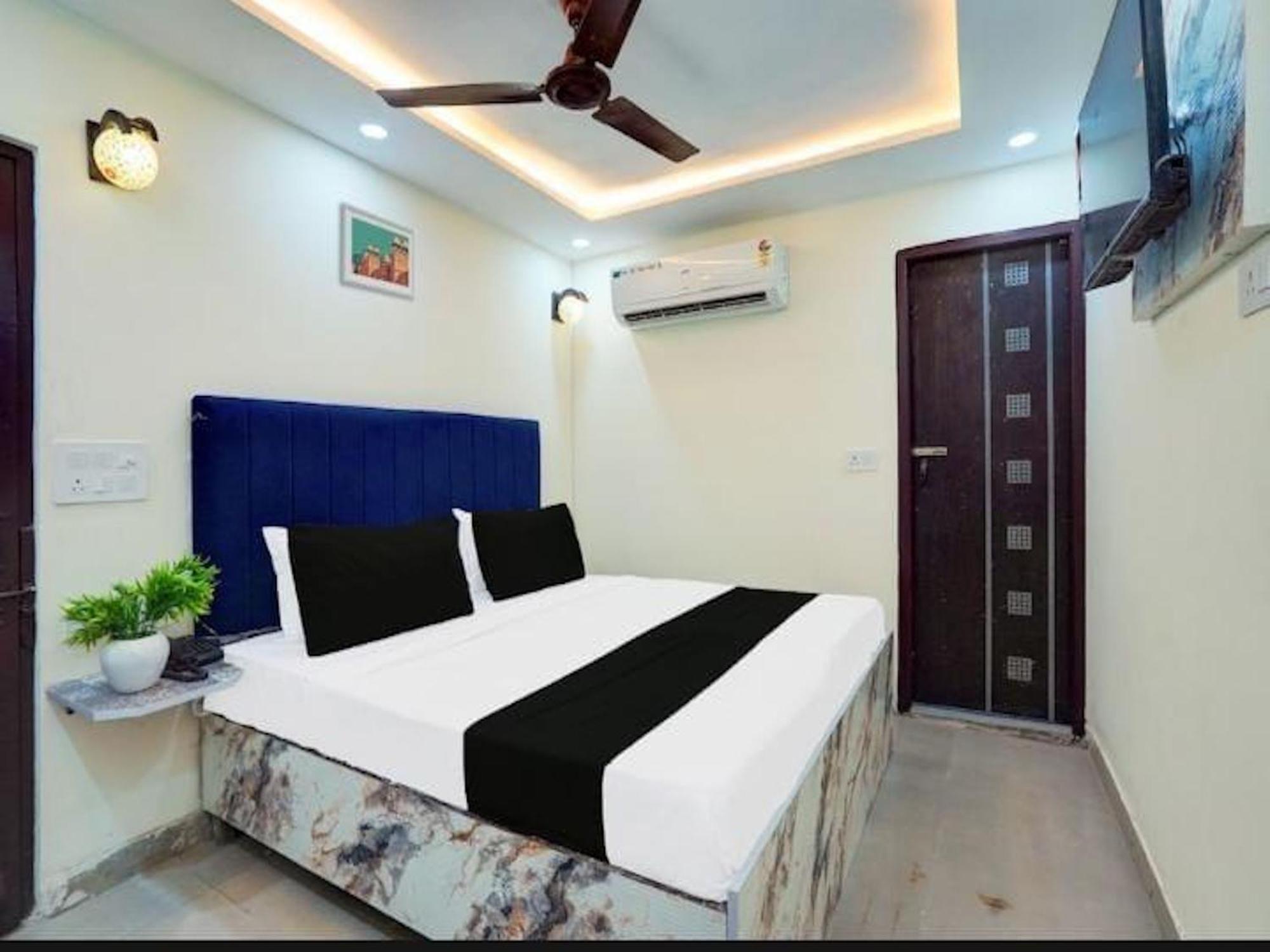Hotel City Palace Nuova Delhi Esterno foto
