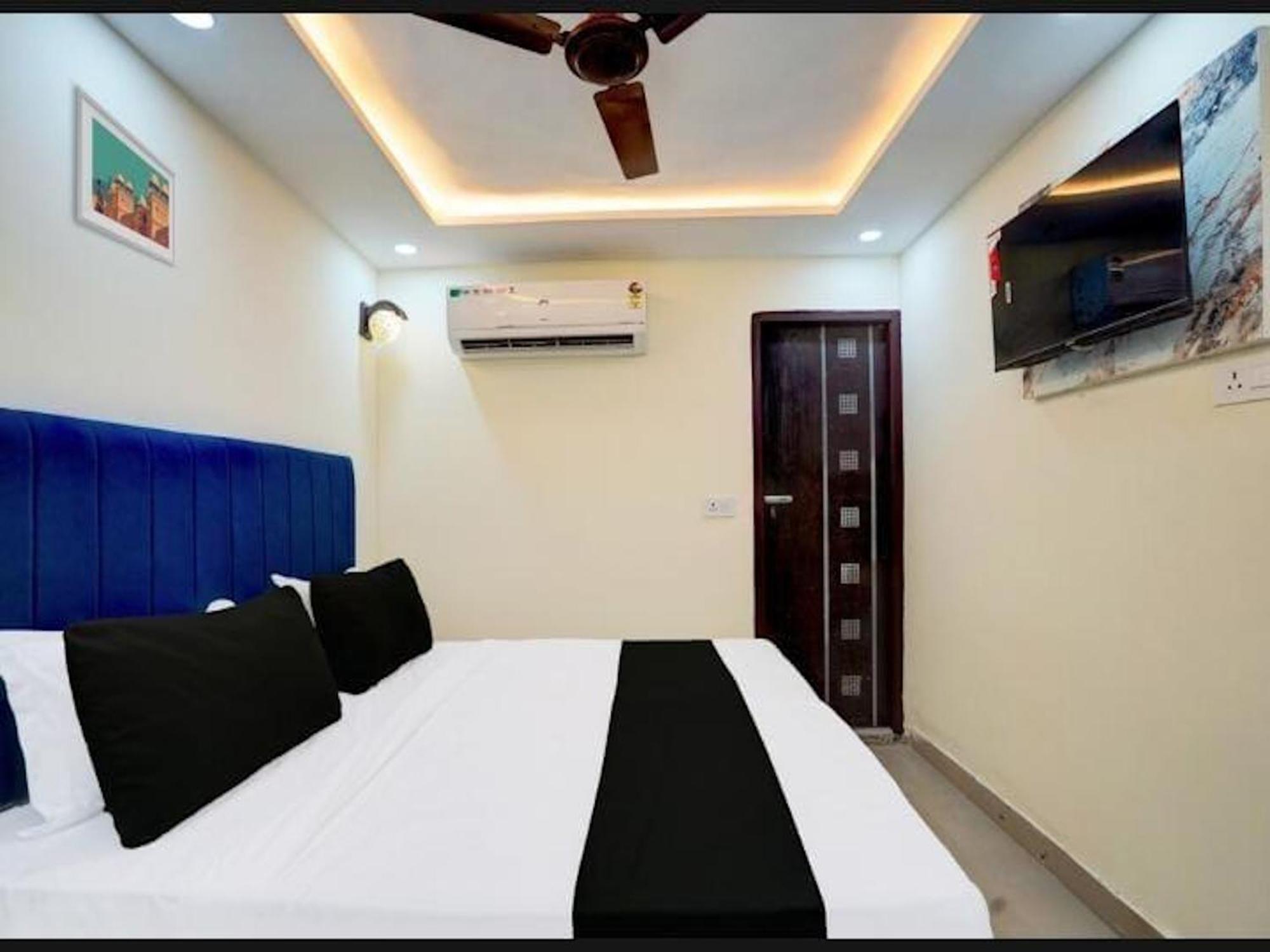 Hotel City Palace Nuova Delhi Esterno foto