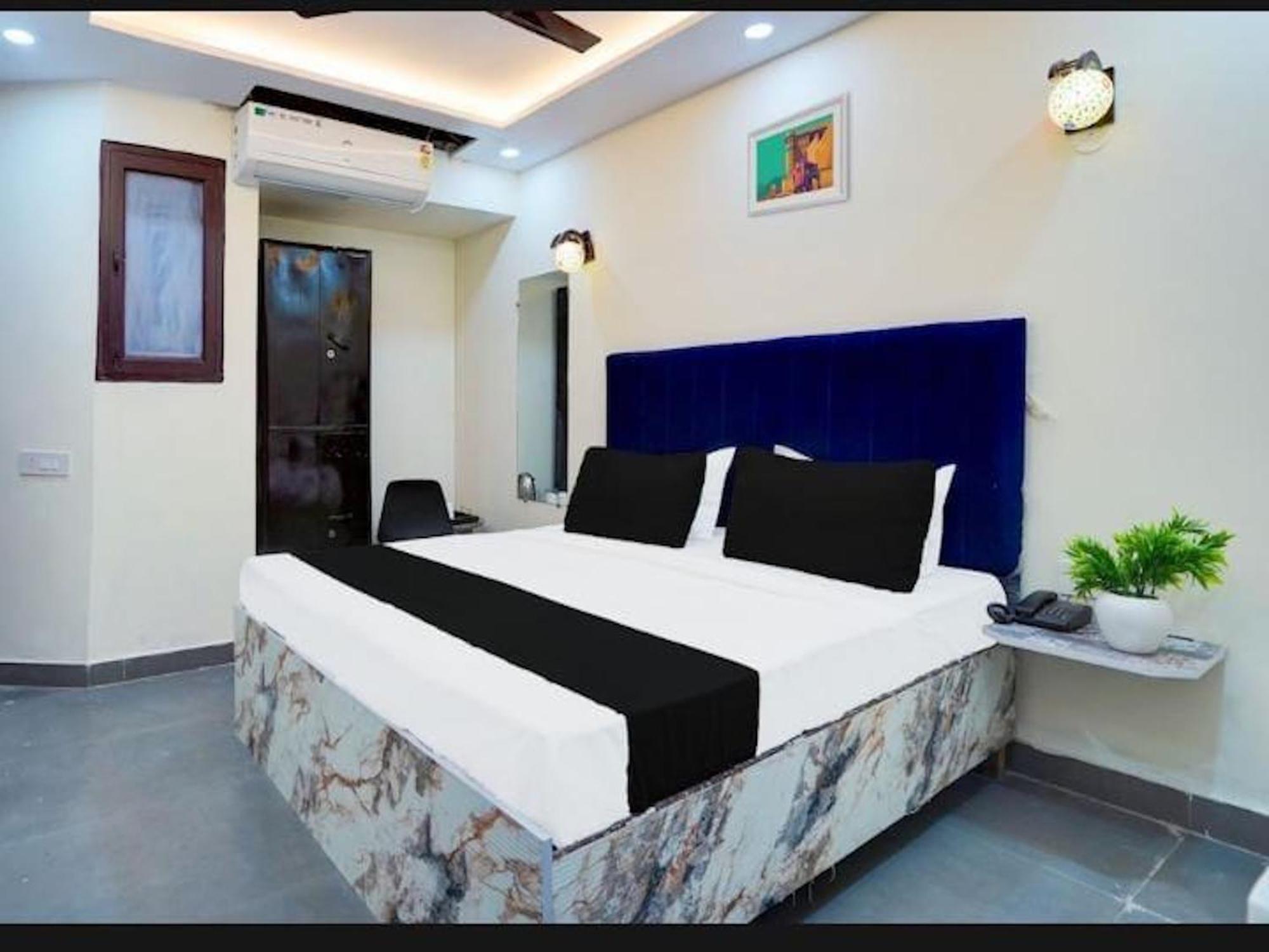 Hotel City Palace Nuova Delhi Esterno foto